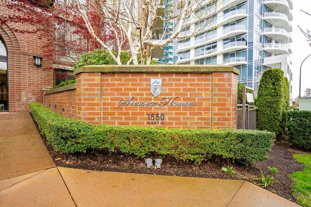 502 - 1550 Martin Street, Condo with 2 bedrooms, 2 bathrooms and 1 parking in White Rock BC | Image 2