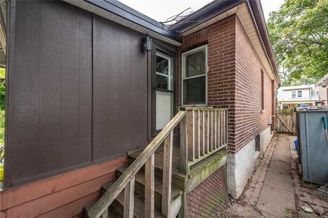 72 Edgemont St N, House detached with 3 bedrooms, 1 bathrooms and 0 parking in Hamilton ON | Image 9