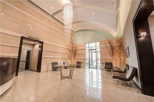 3806 - 23 Hollywood Ave, Condo with 2 bedrooms, 2 bathrooms and 1 parking in Toronto ON | Image 3