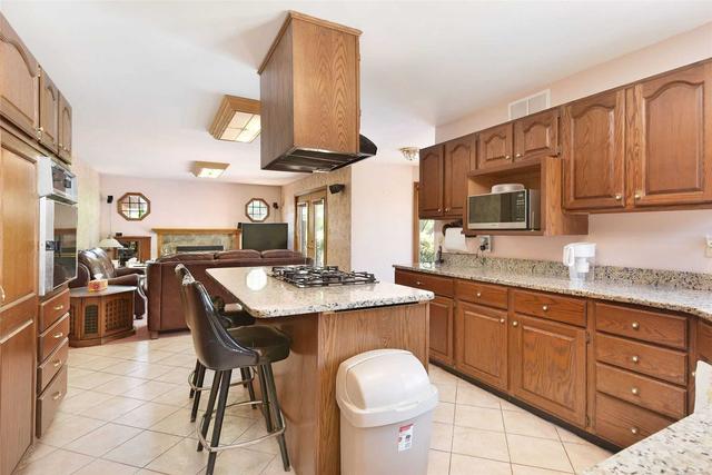 2760 Bouffard Rd, House detached with 3 bedrooms, 3 bathrooms and 11 parking in LaSalle ON | Image 10