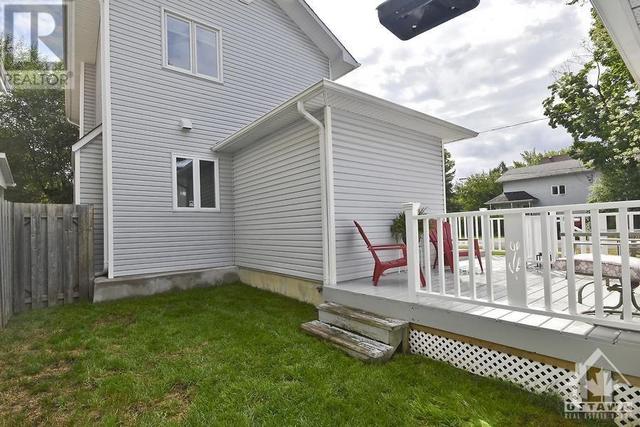 466 Hilson Avenue, House detached with 4 bedrooms, 2 bathrooms and 7 parking in Ottawa ON | Image 30
