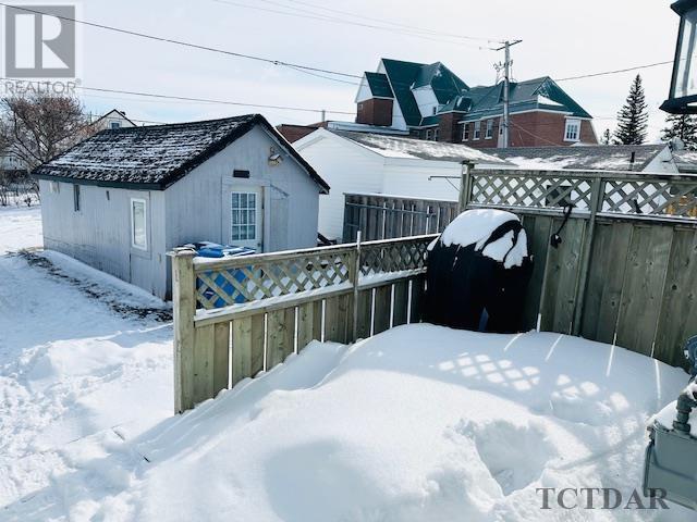 34 Bowman Ave, House detached with 3 bedrooms, 2 bathrooms and null parking in Kapuskasing ON | Image 5