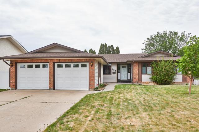 124 Sprague Way Se, House detached with 4 bedrooms, 3 bathrooms and 4 parking in Medicine Hat AB | Image 1