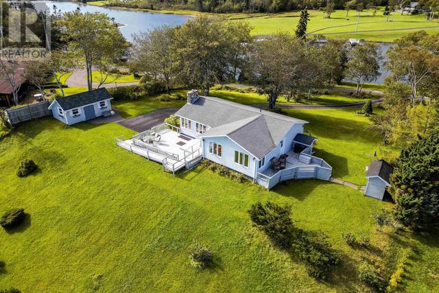 85 Pleasant Point Road, House detached with 3 bedrooms, 2 bathrooms and null parking in Cape Breton NS | Image 1