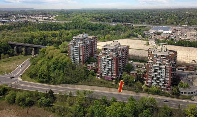glb4 - 50 Old Mill Rd, Condo with 2 bedrooms, 3 bathrooms and 2 parking in Oakville ON | Image 10
