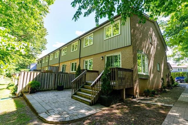 08 - 1241 Mccraney Street E, House attached with 3 bedrooms, 2 bathrooms and 1 parking in Oakville ON | Image 33