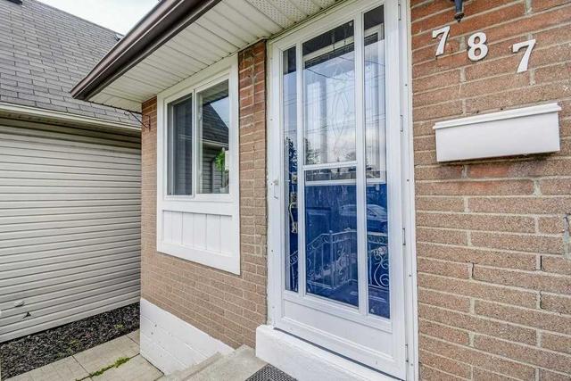 787 Knox Ave, House detached with 2 bedrooms, 1 bathrooms and 0 parking in Hamilton ON | Image 12