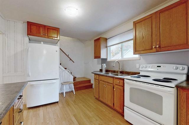 453 Cromwell Ave, House detached with 3 bedrooms, 1 bathrooms and 5 parking in Oshawa ON | Image 5