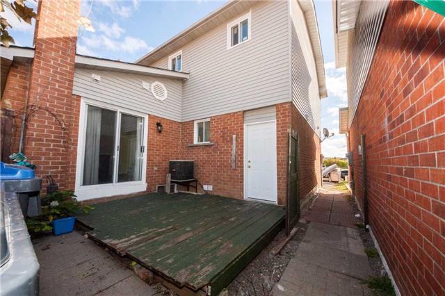 08 Santa Anita Crt, House detached with 3 bedrooms, 3 bathrooms and 4 parking in Brampton ON | Image 2