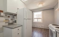 3 - 233 Melrose St, House detached with 1 bedrooms, 1 bathrooms and 1 parking in Toronto ON | Image 6
