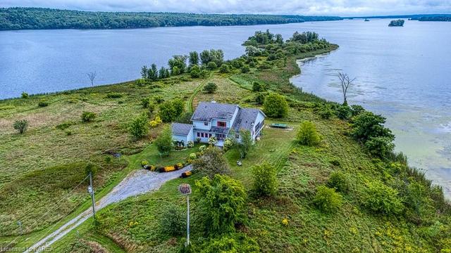 9868 County Road 42, House detached with 5 bedrooms, 5 bathrooms and 6 parking in Rideau Lakes ON | Image 3