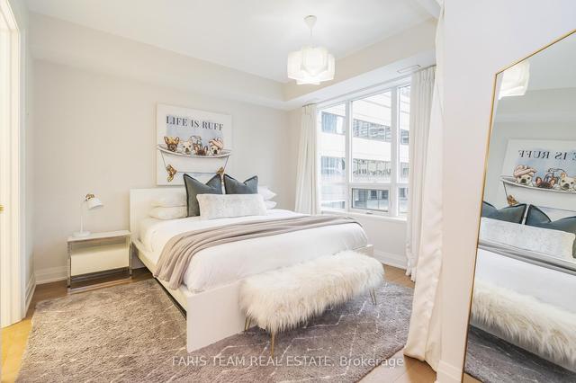 th01 - 761 Bay St, Townhouse with 3 bedrooms, 4 bathrooms and 2 parking in Toronto ON | Image 7