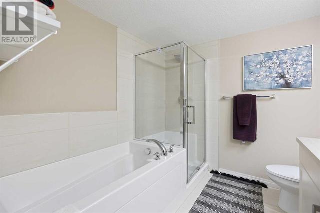 201, - 304 Cranberry Park Se, Condo with 2 bedrooms, 2 bathrooms and 1 parking in Calgary AB | Image 18
