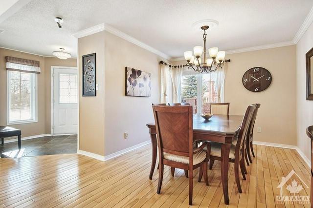 164 Cresthaven Drive, House detached with 4 bedrooms, 3 bathrooms and 3 parking in Ottawa ON | Image 6