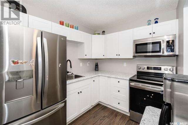 194 - 160 Gore Place, Condo with 2 bedrooms, 1 bathrooms and null parking in Regina SK | Image 9