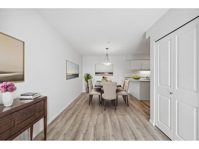 304 - 13911 70th Avenue, Condo with 2 bedrooms, 2 bathrooms and 2 parking in Surrey BC | Image 4