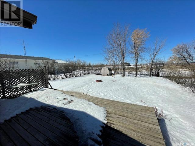 108 Fourth Street W, House detached with 3 bedrooms, 2 bathrooms and null parking in Carnduff SK | Image 24