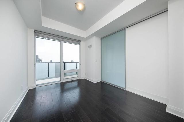 3402 - 1080 Bay St, Condo with 2 bedrooms, 2 bathrooms and 1 parking in Toronto ON | Image 7