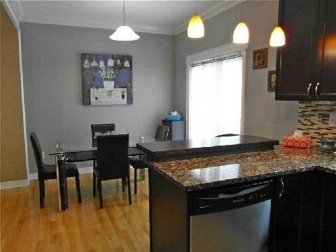 123 Georgian Dr, Townhouse with 3 bedrooms, 3 bathrooms and null parking in Oakville ON | Image 8