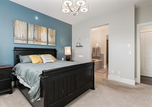 19 Cranbrook Landing Se, Home with 3 bedrooms, 2 bathrooms and 4 parking in Calgary AB | Image 16