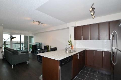 805 - 525 Wilson Ave, Condo with 1 bedrooms, 1 bathrooms and 1 parking in Toronto ON | Image 3