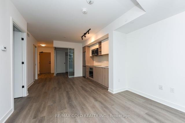 420 - 36 Zorra St N, Condo with 2 bedrooms, 2 bathrooms and 1 parking in Toronto ON | Image 8