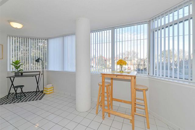 202 - 11753 Sheppard Ave E, Condo with 2 bedrooms, 2 bathrooms and 1 parking in Toronto ON | Image 4