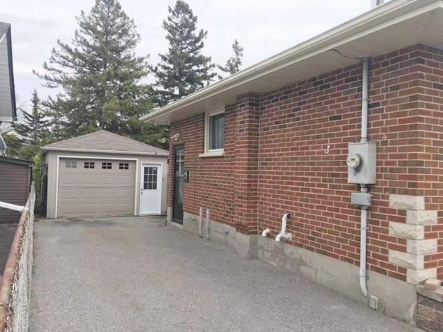475 Rosmere St, House detached with 3 bedrooms, 2 bathrooms and 6 parking in Oshawa ON | Image 8