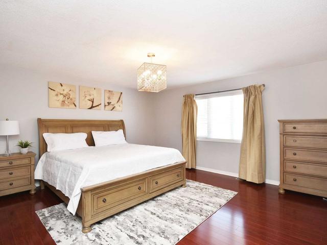 9 Heartleaf Cres, House detached with 4 bedrooms, 5 bathrooms and 6 parking in Brampton ON | Image 18