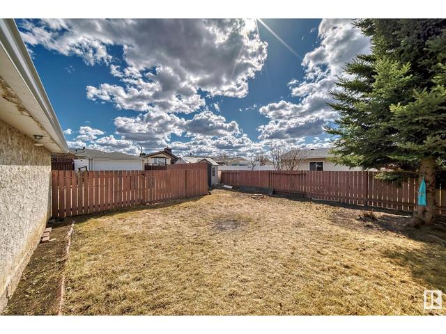 14215 74 St Nw, House detached with 5 bedrooms, 2 bathrooms and 4 parking in Edmonton AB | Image 33
