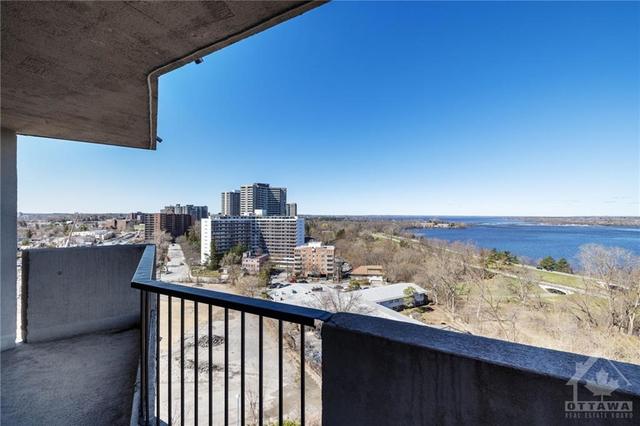 1404 - 1025 Richmond Road, Condo with 2 bedrooms, 2 bathrooms and 1 parking in Ottawa ON | Image 26