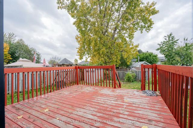 716 Elgin St N, House detached with 3 bedrooms, 3 bathrooms and 5 parking in Cambridge ON | Image 10