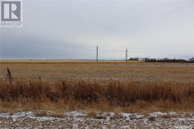 835 Horsey Road, Home with 0 bedrooms, 0 bathrooms and null parking in Shaunavon SK | Image 3