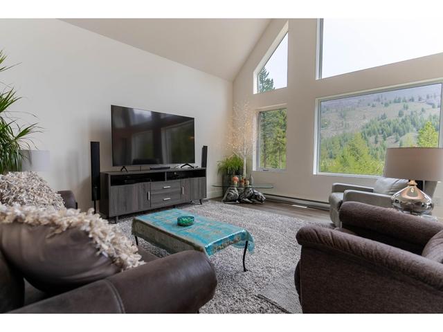 4165 Highway 93, House detached with 3 bedrooms, 1 bathrooms and null parking in East Kootenay B BC | Image 24