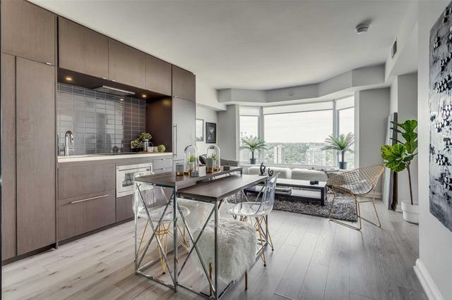 2903 - 155 Yorkville Ave, Condo with 2 bedrooms, 2 bathrooms and 1 parking in Toronto ON | Image 6