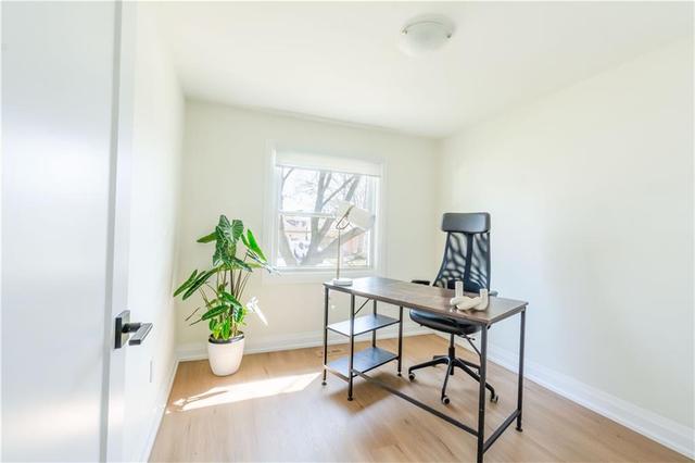 60 West 27th Street, House detached with 3 bedrooms, 2 bathrooms and 5 parking in Hamilton ON | Image 21