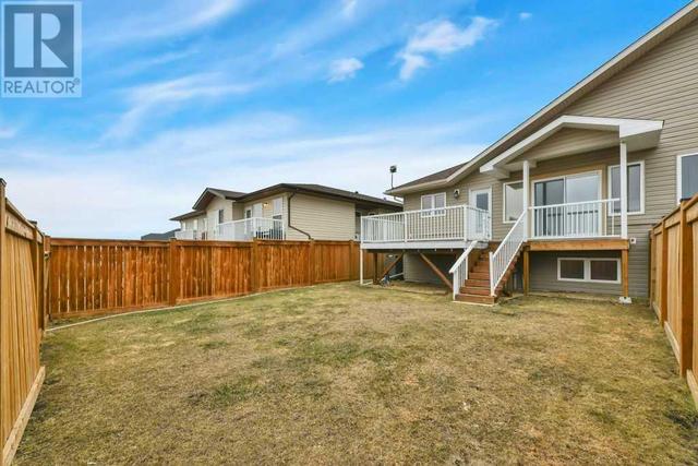 4012 68 Street, House semidetached with 4 bedrooms, 3 bathrooms and 2 parking in Stettler AB | Image 14