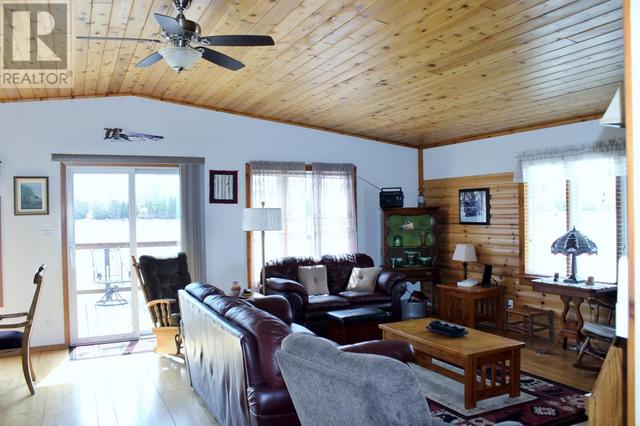 100 River Ave E, House detached with 3 bedrooms, 2 bathrooms and null parking in Rainy River ON | Image 25