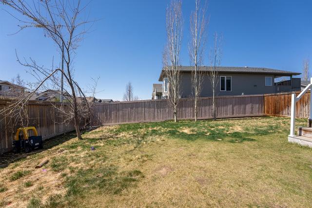 98 Coalbanks Gate W, House detached with 4 bedrooms, 3 bathrooms and 4 parking in Lethbridge AB | Image 27