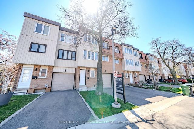 45 - 15 Guildwood Pkwy, Townhouse with 3 bedrooms, 2 bathrooms and 2 parking in Toronto ON | Image 1
