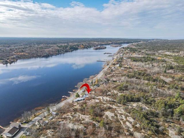 1083 Riverside Dr, House detached with 2 bedrooms, 1 bathrooms and 4 parking in Parry Sound, Unorganized, Centre Part ON | Image 22