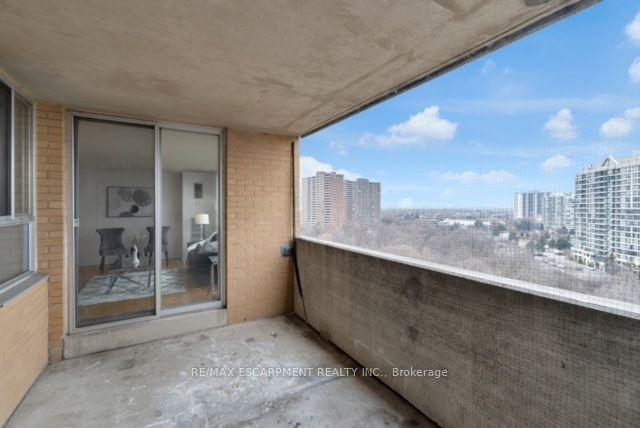 1207 - 40 Panorama Crt, Condo with 2 bedrooms, 1 bathrooms and 1 parking in Toronto ON | Image 9