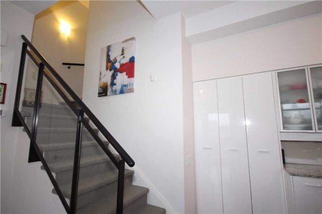 Th2 - 25 Singer Crt, Townhouse with 3 bedrooms, 3 bathrooms and 1 parking in Toronto ON | Image 6