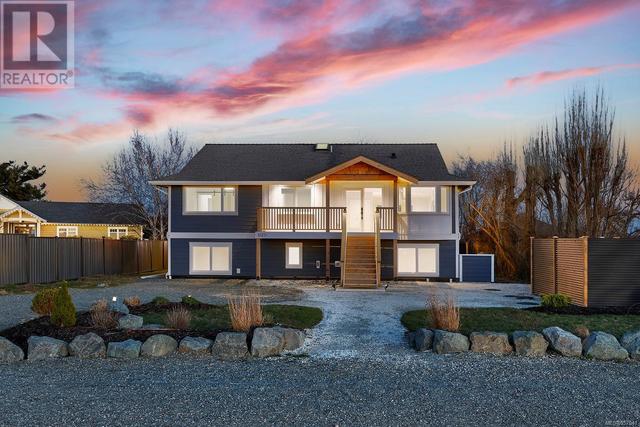 1027 Kye Bay Rd, House detached with 5 bedrooms, 5 bathrooms and 4 parking in Comox BC | Image 62