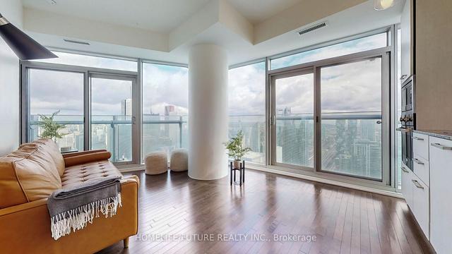 6511 - 14 York St, Condo with 1 bedrooms, 1 bathrooms and 0 parking in Toronto ON | Image 9