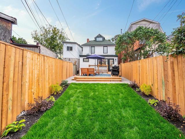 36 Humberside Ave, House detached with 2 bedrooms, 3 bathrooms and 1 parking in Toronto ON | Image 20