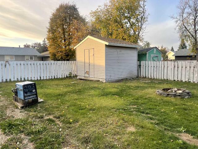 8222 96 Street, House detached with 3 bedrooms, 1 bathrooms and 4 parking in Peace River AB | Image 26