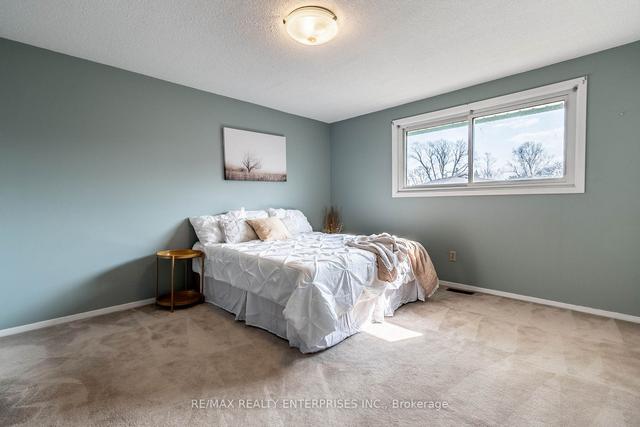 51 Cherie Rd, House detached with 3 bedrooms, 2 bathrooms and 7 parking in St. Catharines ON | Image 4