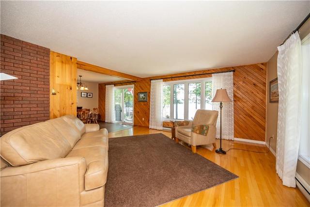 7827 Palmer Road, House detached with 3 bedrooms, 2 bathrooms and 5 parking in Madawaska Valley ON | Image 12