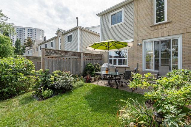 79 Hartnell Sq, Townhouse with 3 bedrooms, 3 bathrooms and 3 parking in Brampton ON | Image 27